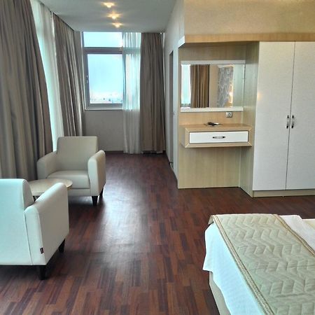 Guney Adana Otel Esterno foto